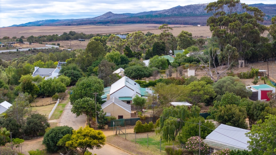 2 Bedroom Property for Sale in Napier Western Cape